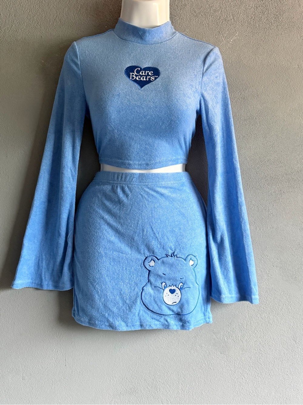SHEIN Light Blue Velvet Care Bears Mini Skirt Set
